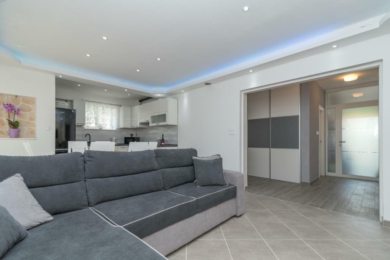 New 4* Apartment "Orto" In The Center Of Trogir Zewnętrze zdjęcie