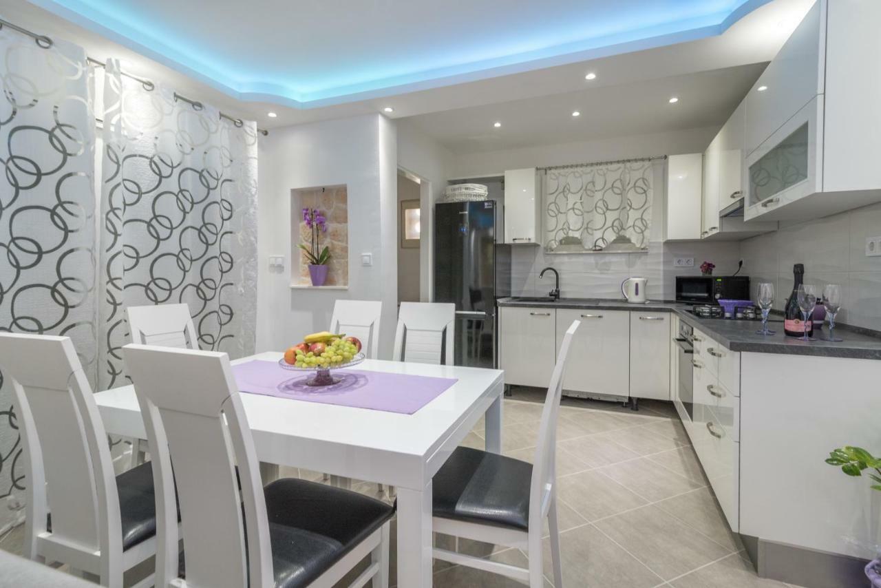 New 4* Apartment "Orto" In The Center Of Trogir Zewnętrze zdjęcie