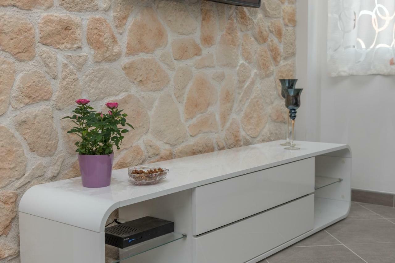 New 4* Apartment "Orto" In The Center Of Trogir Zewnętrze zdjęcie